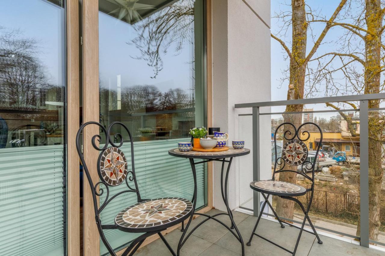 Green Square Apartment With Balcony Swinoujscie By Noclegi Renters Exterior photo