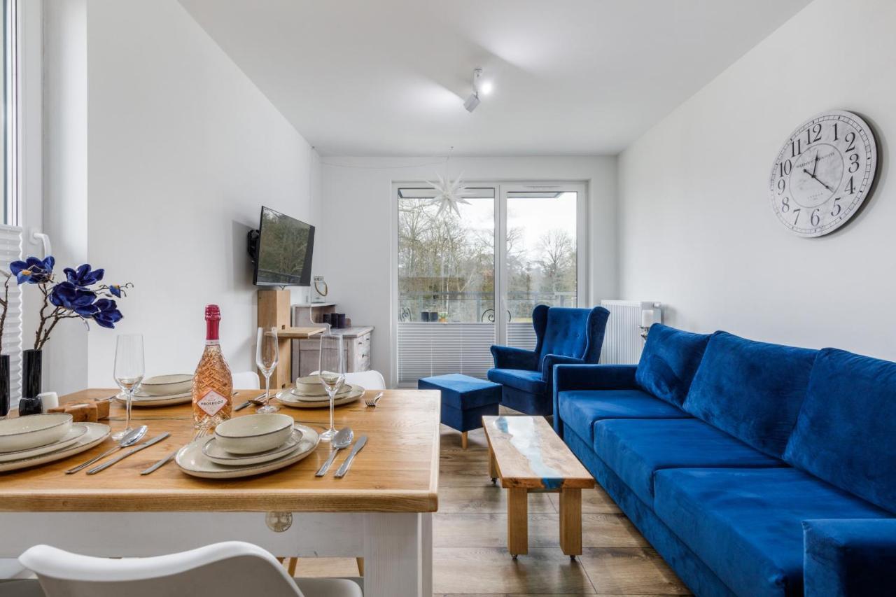 Green Square Apartment With Balcony Swinoujscie By Noclegi Renters Exterior photo