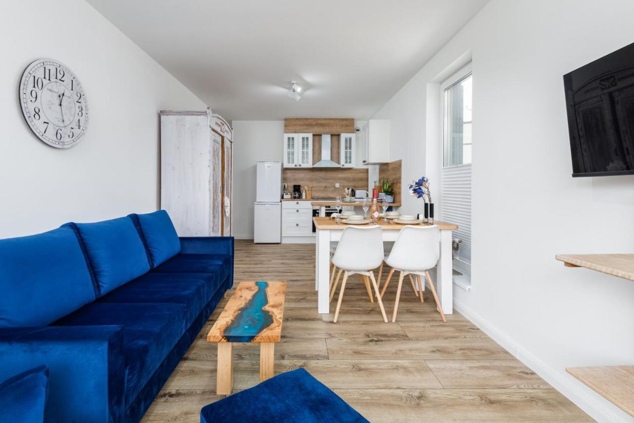 Green Square Apartment With Balcony Swinoujscie By Noclegi Renters Exterior photo