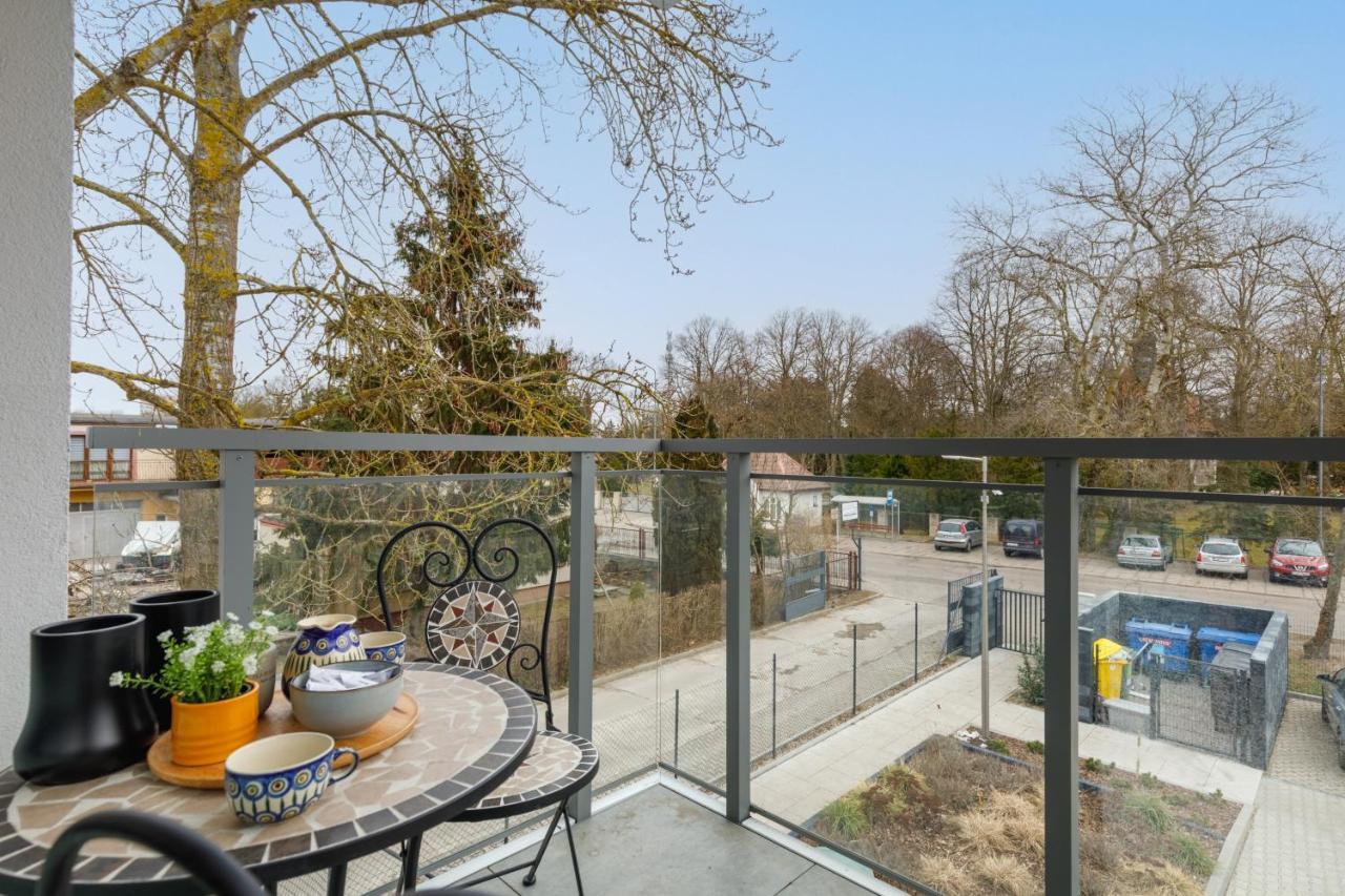 Green Square Apartment With Balcony Swinoujscie By Noclegi Renters Exterior photo